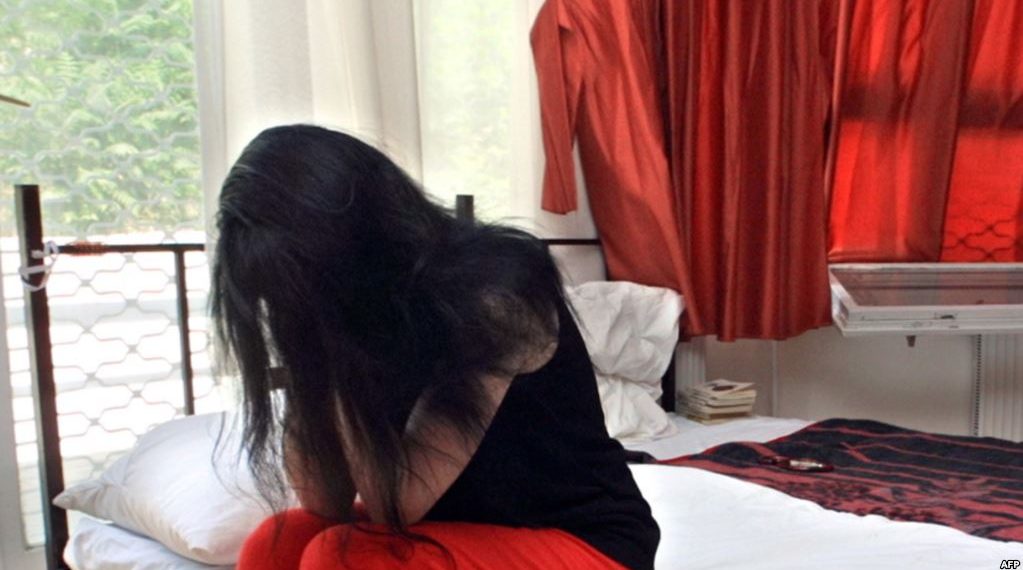 Эмнеге ажырашкан кыз-келиндерди жеңил ойлуу дешет?