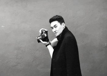 Аскар Думанаев: "Фотограф сезимтал болушу керек!"