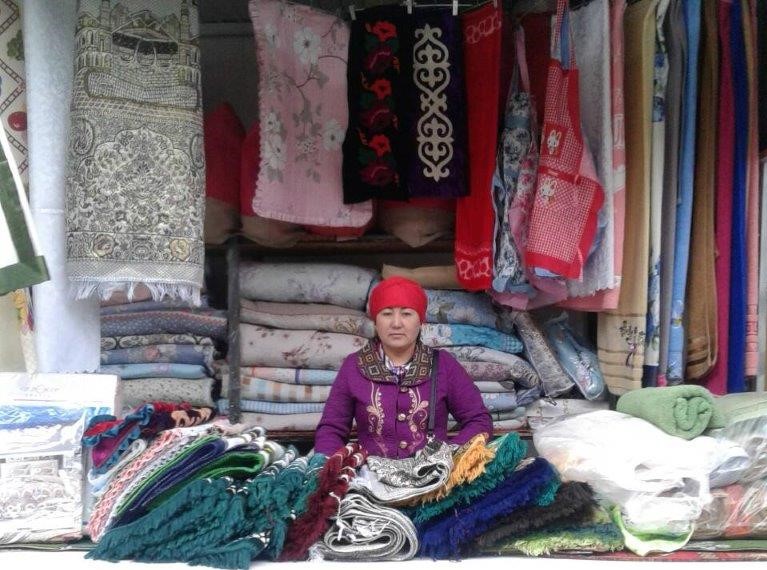 Ишкер айым бий өнөрү аркылуу кантип байыганын айтып берет