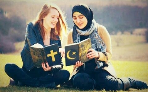 Чыныгы мусулман "христиандардын коңгуроосу кагылбасын" дебейт