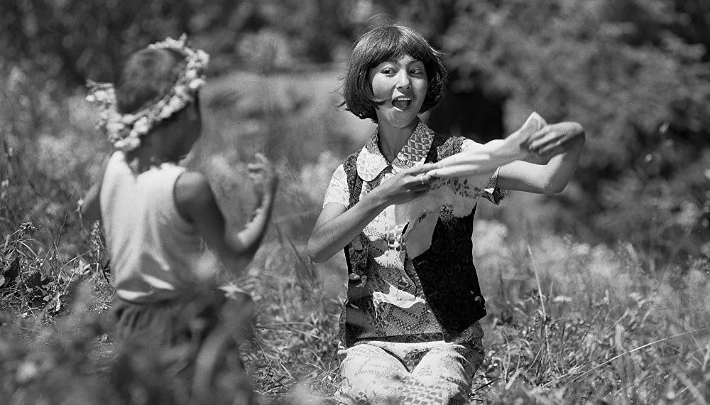 Кыргыз актрисаларын жүзүнөн тааныйм десеңиз