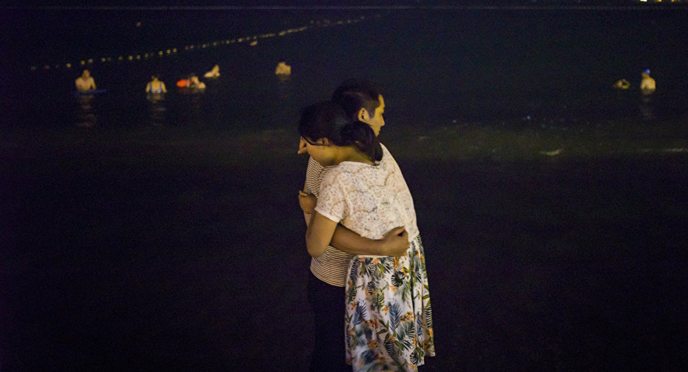 Кумарга батып жатканда "таштап кетпейсиңби" деп ыйлачу. Музыкант жигиттин баяны