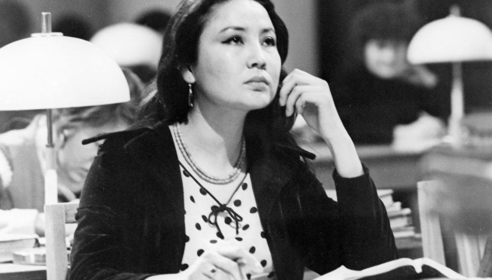 ТЕСТ: Кыргыздын ак куусу Таттыбүбү Турсунбаева эсиңиздеби?