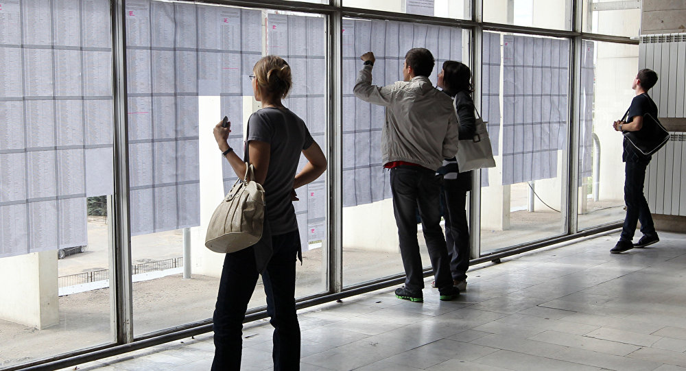 Ата-энеси жок абитуриенттерге жеңилдиктер каралганбы? Адис жооп берет