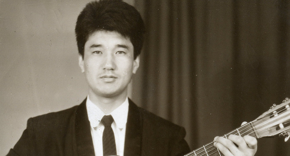 Таалай Бектургановдун ырларын тааныйсызбы? Тесттен өтүп көрүңүз