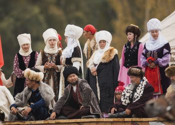 Туугандарды орусча атап бере алам десеңиз