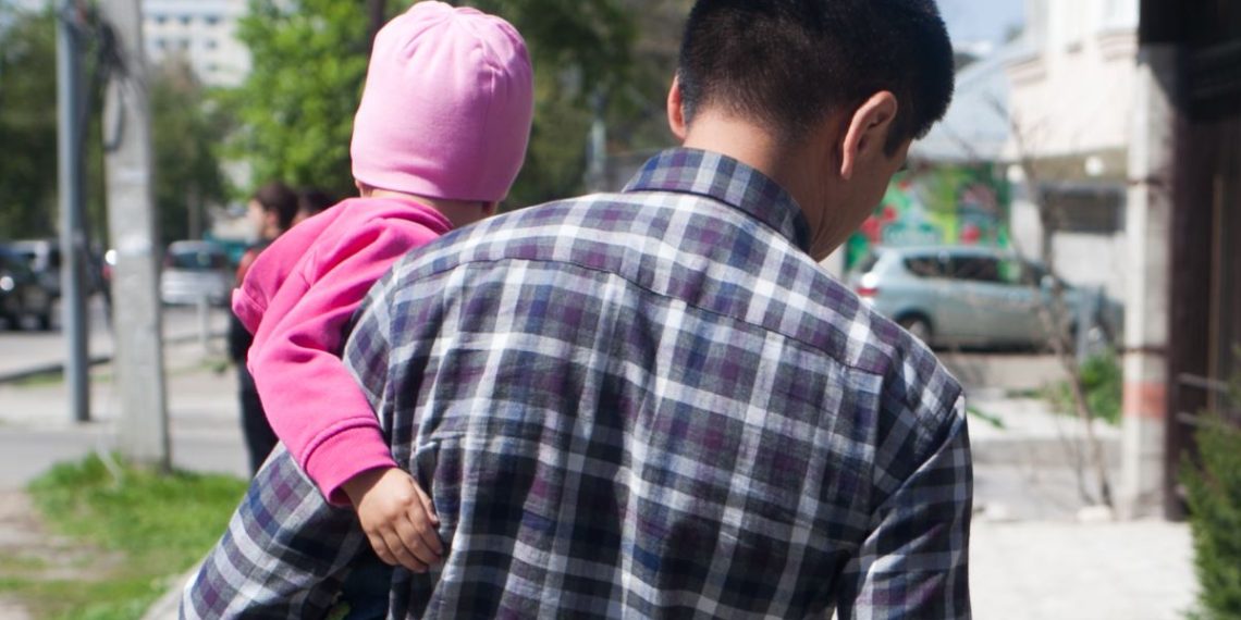 Кайын энемдин алимент доолаганга укугу барбы? Юрист жооп берет