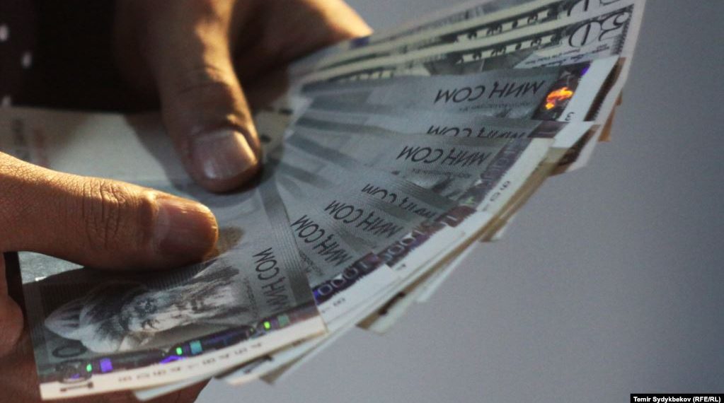 Москвадагы таанышым кредитине мени кошуп коюптур. Эмне кылсам болот?