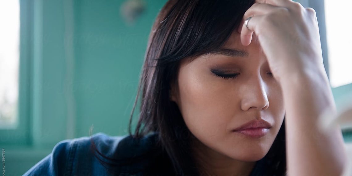 Баш дароо тура калганда эмнеге ооруйт? Терапевт жооп берет