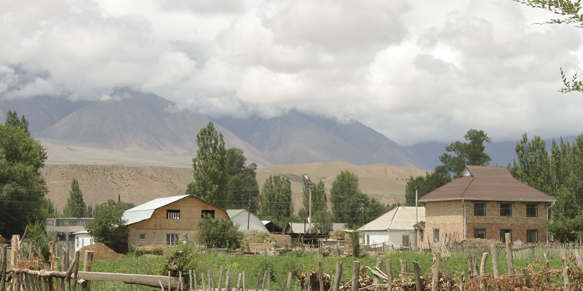 Кошунабыз жерибизди сатып жибериптир. Юристтен жооп