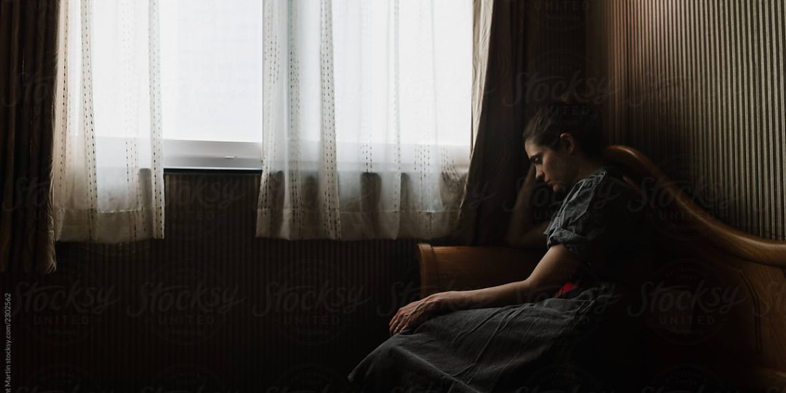 Намысыма тийген жигит туугандарымды өлтүрөм деп коркутат. Эмне кылсам болот?