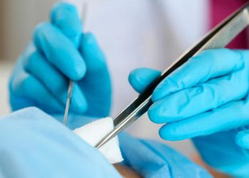 Сүннөткө отургузуу тууралуу эмнелерди билүү керек? Балдар хирургу айтып берет