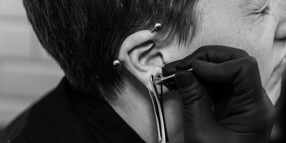 Канча жаштан баштап пирсинг жасатса болот?