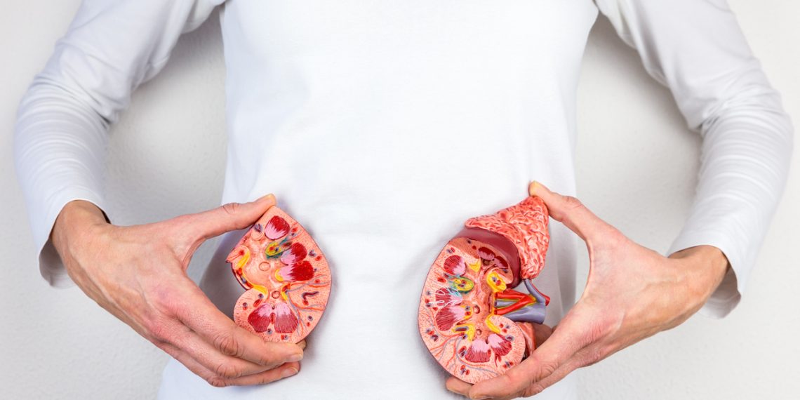 Бөйрөгүмдөгү ташты операция менен алдырсамбы же аппарат менен талкалатсамбы?