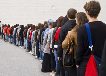 Earlyone - банкка барып кезек күтүүнүн зарылчылыгы жок