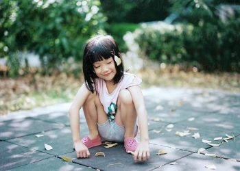 5 жаштагы кызым сүйлөсөң жооп бербейт