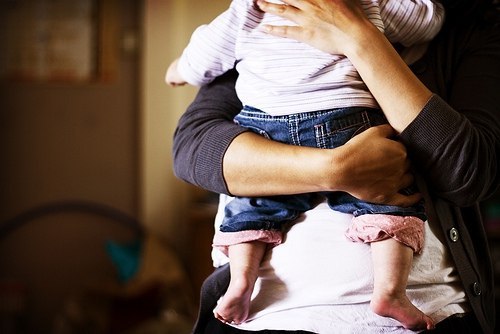 Баламды бакканга шартым жок. Эмне кылсам болот?