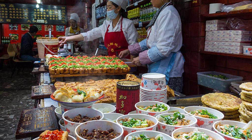 Кытайда окуйм. Бул жактан жеген эттерим адал болуп эсептелеби?