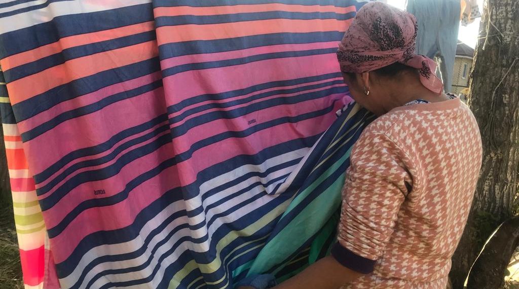 Кайын энем жууган кирлеримди жыттаганын көрүп калдым