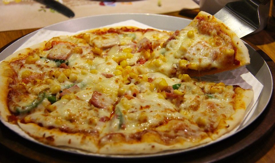 Пицца кайсы өлкөнүн улуттук тамагы? Таба алам десеңиз