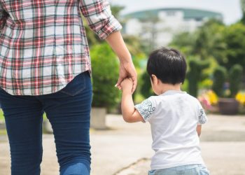 Күйөөм баланы алып калам деп коркутат. Ошентип айтууга укугу барбы?