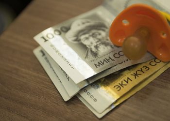 Күйөөмдүн атында кредит бар. Жөлөкпул алсак болобу?