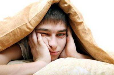 Жылаңач кыздардын сүрөтүн көрсөм дүүлүгөм. Бул нормалдуубу?