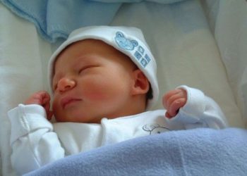 Балам 4 манжалуу болуп төрөлүп калды. Кимге кайрылышым керек?