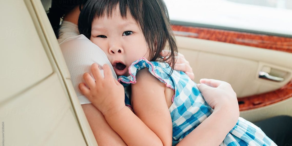 Кызым үчүн атасы менен кайра жарашып алсамбы? Психолог кеңеш берет