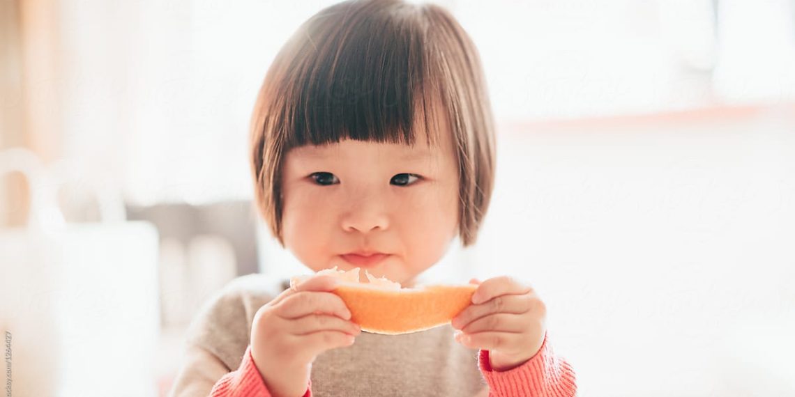 Мигрант болуп сыртта жүрөм