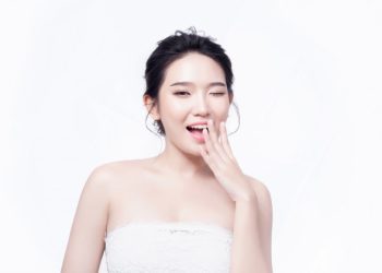 Жыныс кынымдын эриндери чоң. Бул нормалдуубу? Гинеколог жооп берет