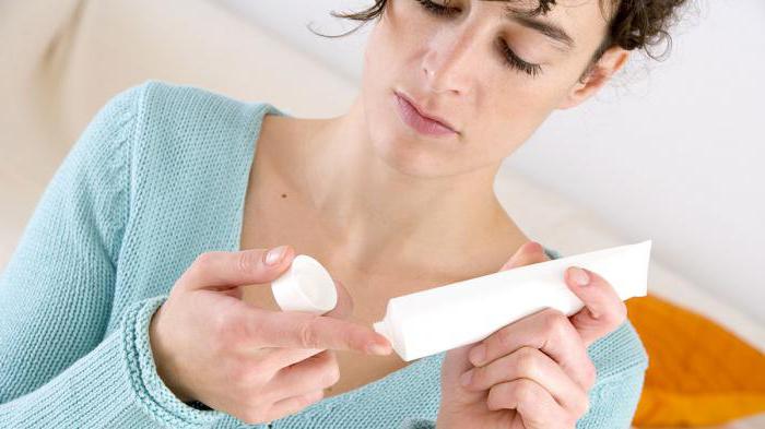 Эмчегим кесилип кетти. Мазь сүйкөгөндө жуубай туруп эмизсем болобу?