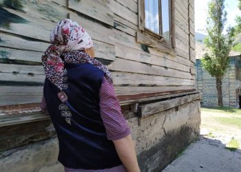 Кызымды күйөөсү менен жаныма алып калганыма өкүндүм