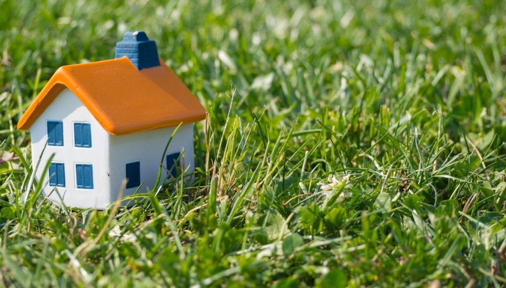 Жердин салыгын ким төлөсө