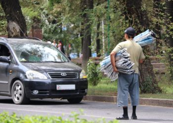 Атам "крутой" эмес