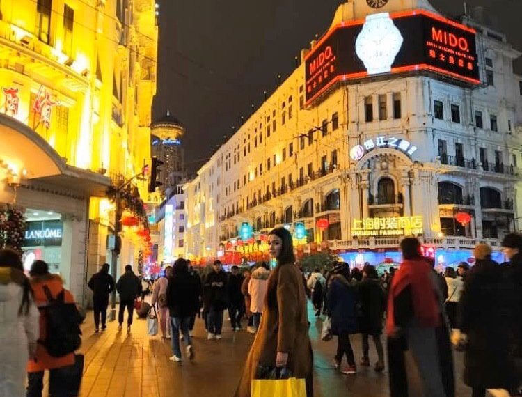 Кытайда билим алуу оңой эмес