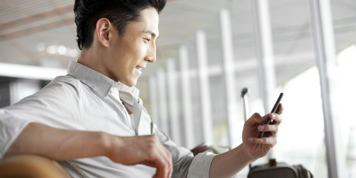 Күйөөм башка кыздар менен сүйлөшөт экен. Эмне кылышты билбей турам