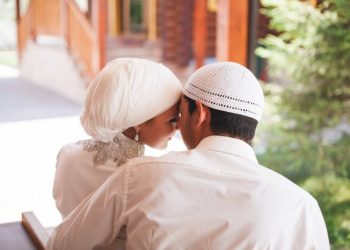 Жубайынан башка бирөө менен кошулууга болбойт. Исламдагы төшөк маданияты