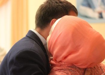 Өбүшүүсүз жыныстык катнашка барган болбойт. Исламдагы төшөк этикасы