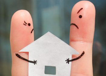 Сиңдим белек кылган үйдү күйөөсү бербейм деп жатыптыр. Эмне кылса болот?