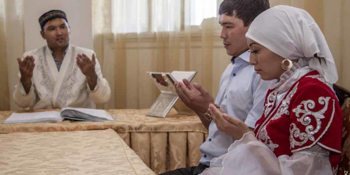 Нике кыйып жатканда мен үчүн жеңем жооп кайтарды. Кандай болот?