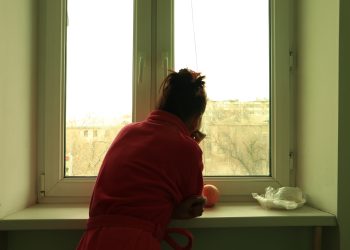 Чалкалап жаткан атамды карап отуруп