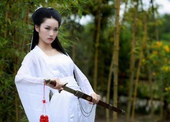 П. Коэльо: “Кээде бир кадам артка чегинүү керек