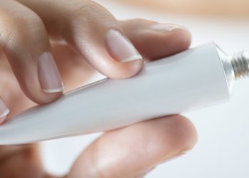 Жыныс кынын кичирейтүүчү гельдерди колдонсом болобу? Гинекологдун жообу