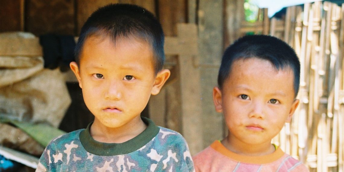 Мен Москвада жүргөндө күйөөм балдары алып кете албайбы? Адвокаттын жообу