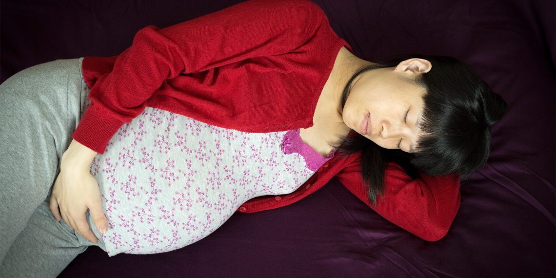 Боюмда болуп калганда таштап кеткен жигитимден алимент өндүрсөм болобу?