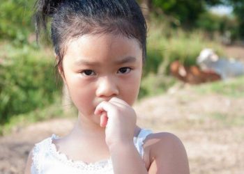 Кызымдын тырмагын эки жылдан бери ала элекмин