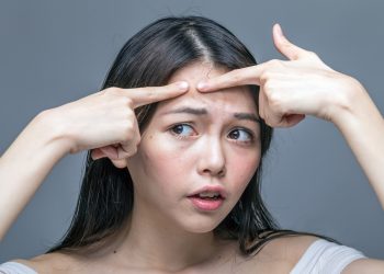 “Угрини” самын менен жууп кетирип жатам