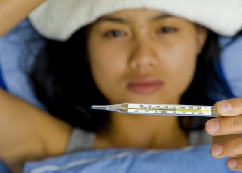 Коронавирустун негизги белгилери. Кадимки грипптен кантип айырмаласа болот?