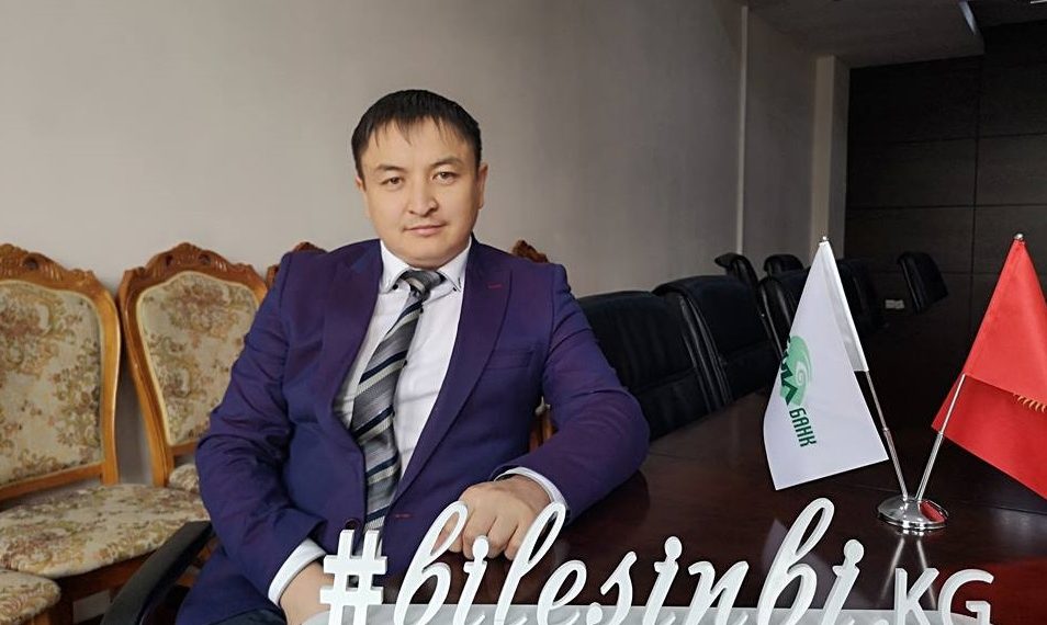 Туруктуу жумушу жок адам насыя алса болобу? Адис жооп берет